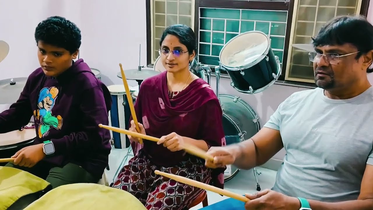 Bhanu Keerthi, Kaushal, David Chase 