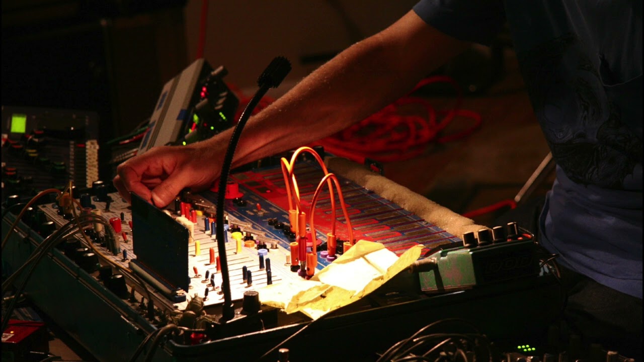 Charles Cohen — The Accumulated Loops of Winter (2004)