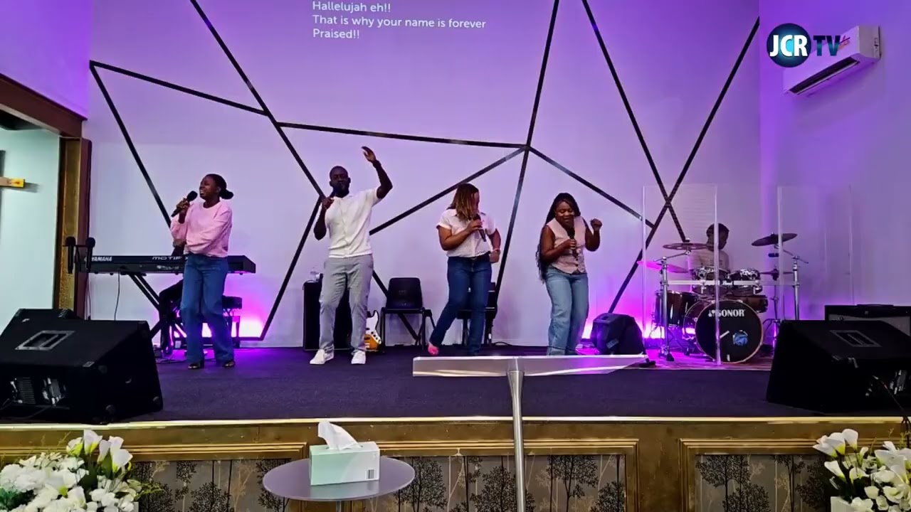 PRAISE & WORSHIP