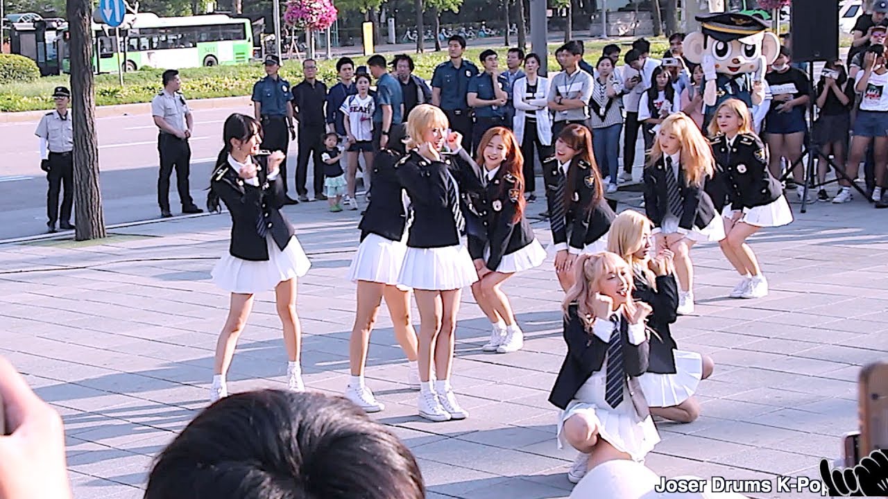 Fancam - 170613 - 우주소녀(WJSN) - HAPPY - Jamsil Guerrilla Concert