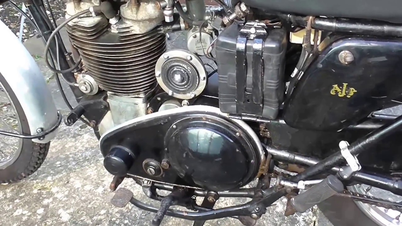 AJS model 18CS Starting procedure, heavyweight British single motorcycle