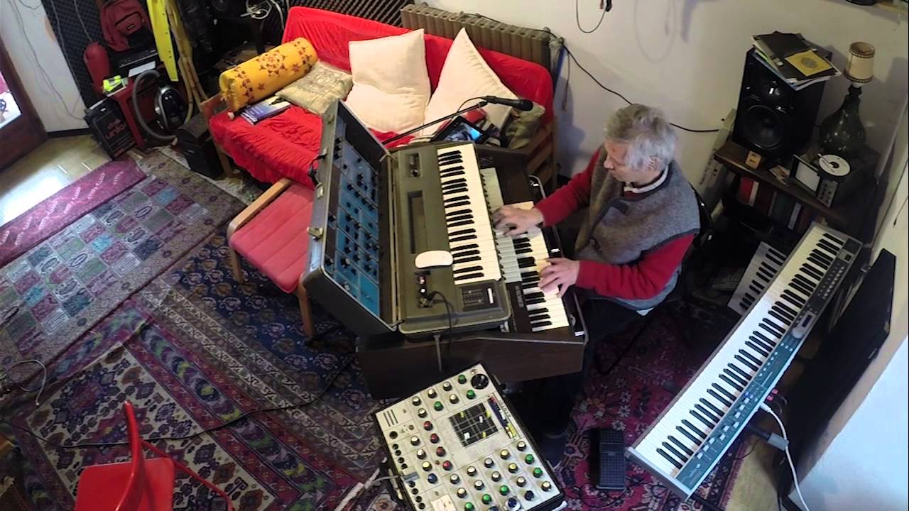 Farfisa and Moog Sonic Six