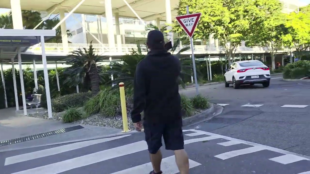 Passenger Pick-up to Check-in Counters | Brisbane International Airport