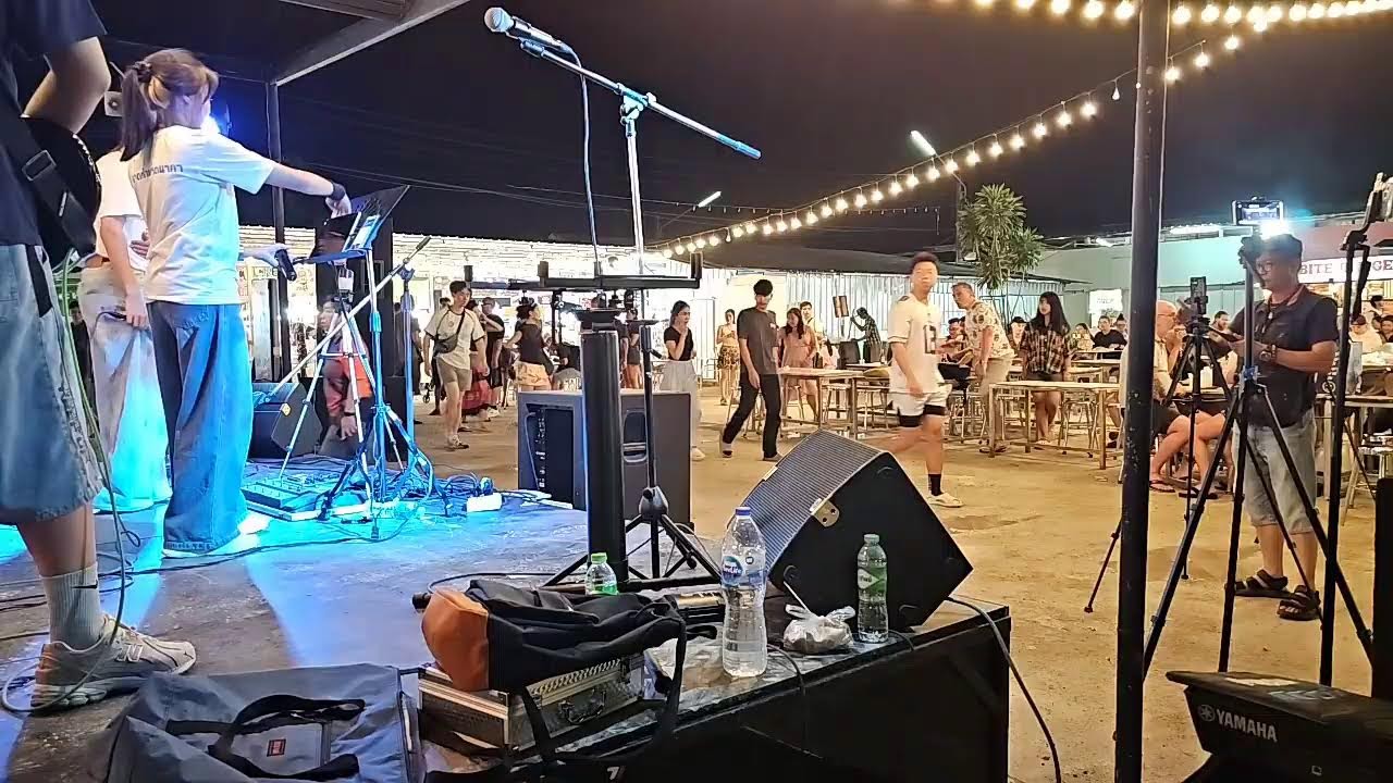 NeneRoyal and Ozoneband At Naka Night Market