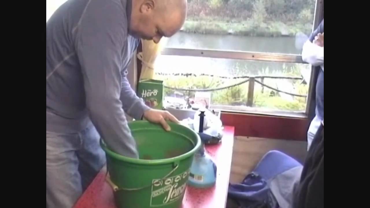 Bloodworm & Joker Bait Preparation with Davie Corcoran - Part 2