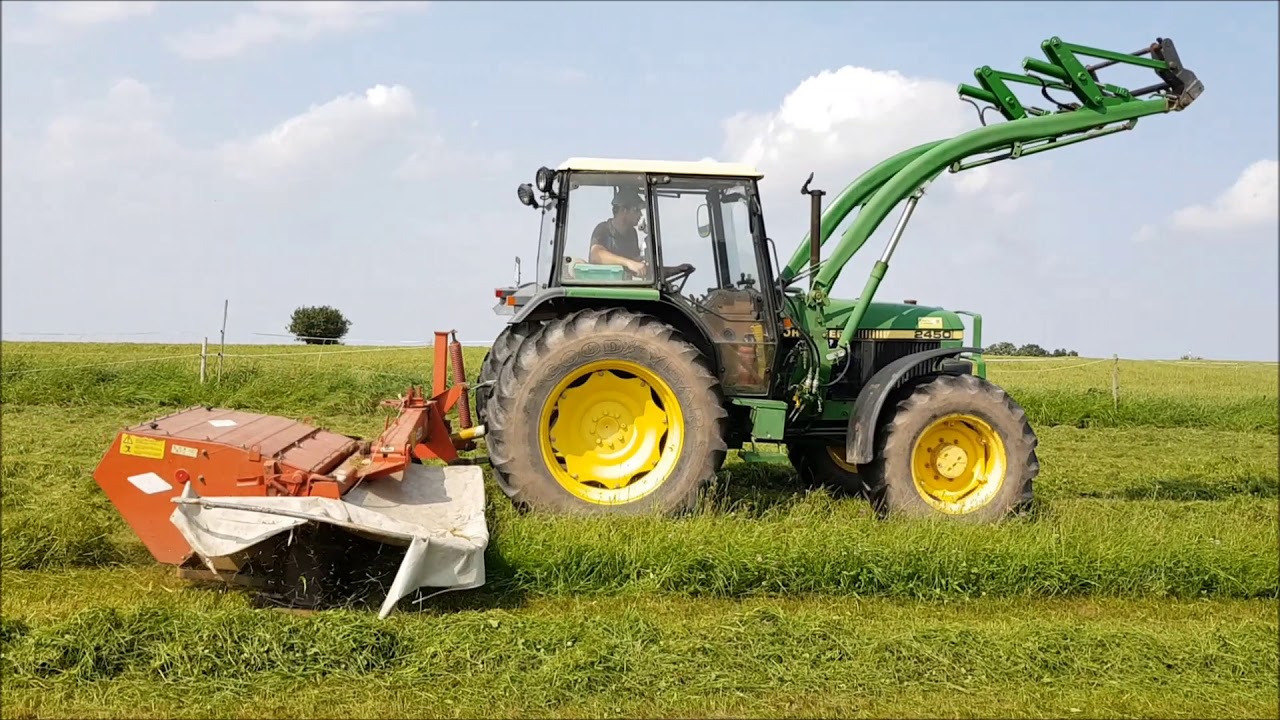 3 Schnitt 2017 Mähen mit John Deere 2450 und Kuhn FC 200