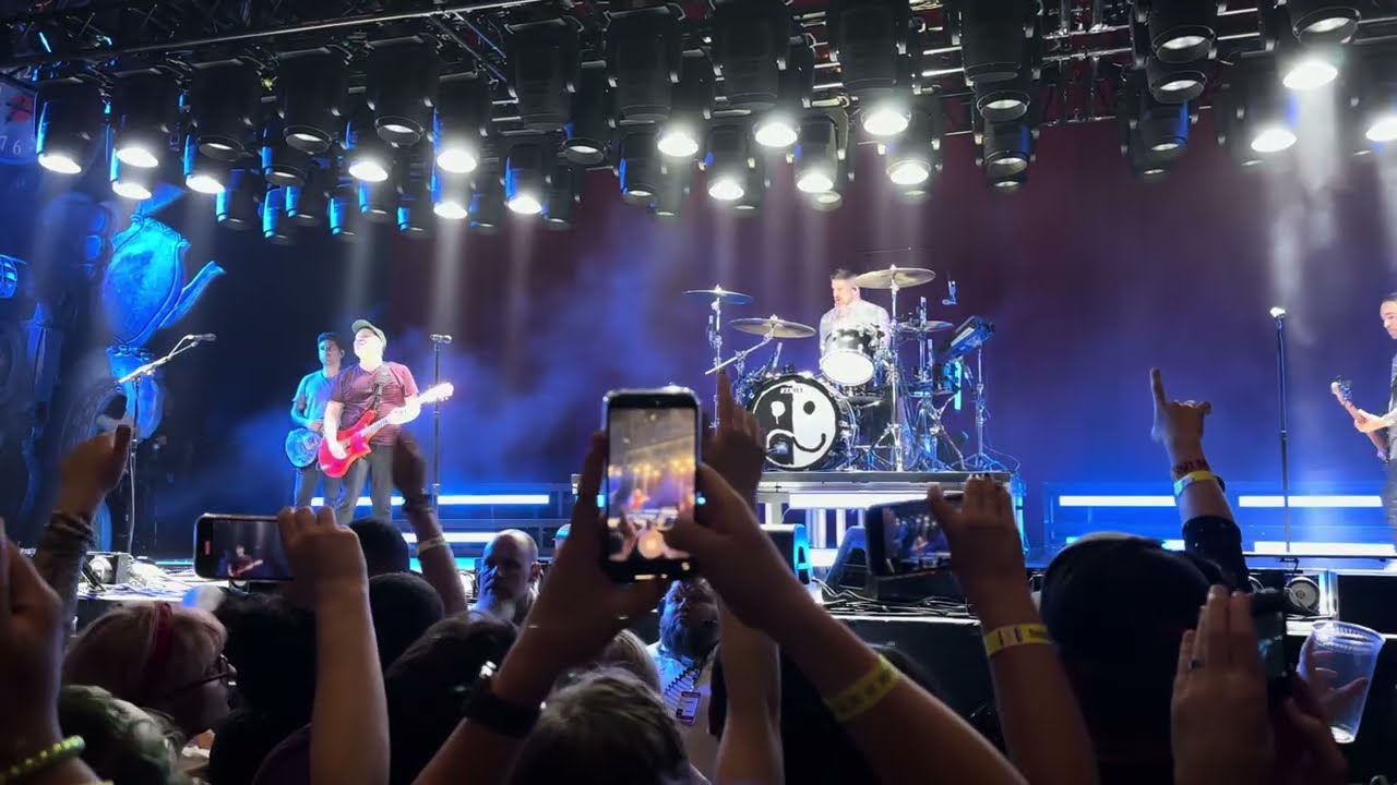 Fall Out Boy - Grand Theft Autumn/Where Is Your Boy [Live @ Noblesville] 07/16/2023