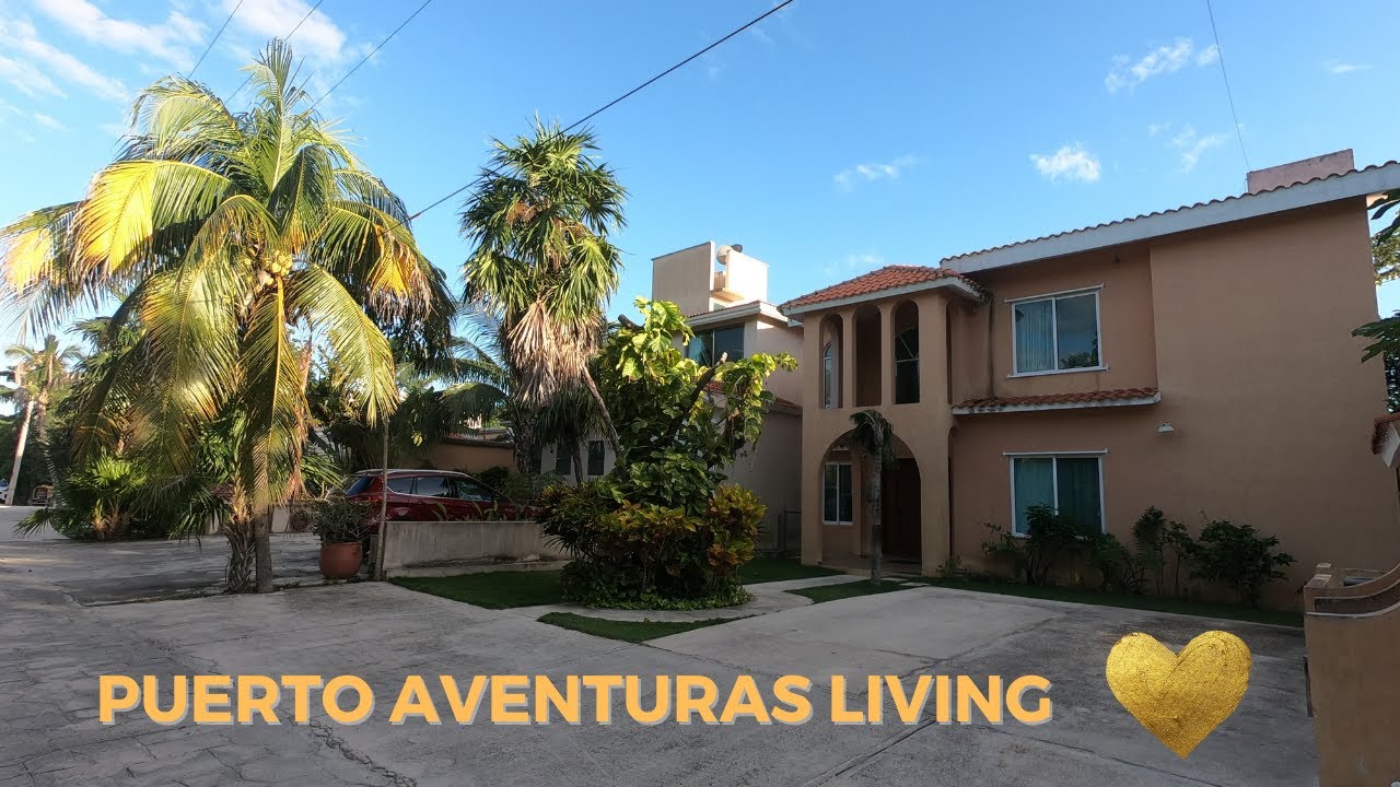 Walking Through Puerto Aventuras { }