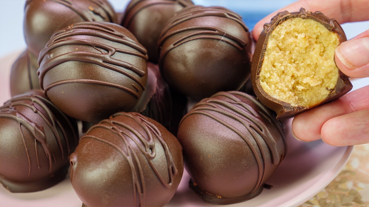 These No-Bake Treats Are the Ultimate Sweet & Nutty Dessert