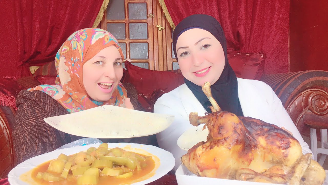 تحدى على دجاجه مشويه مع طبق كوسه كبير والرز الابيض والسلطه ضد فارس وبابا