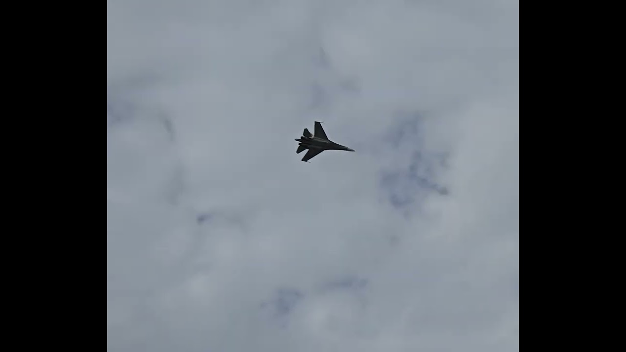 CARF SU30 Maiden Flight