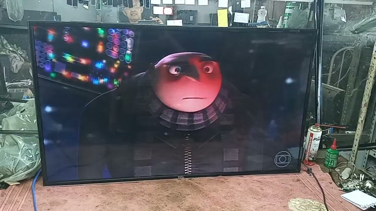 TCL MOD:TV DLED L43S4900FS defeito liga com imagem normal apaga a tela a cada segundo som normal