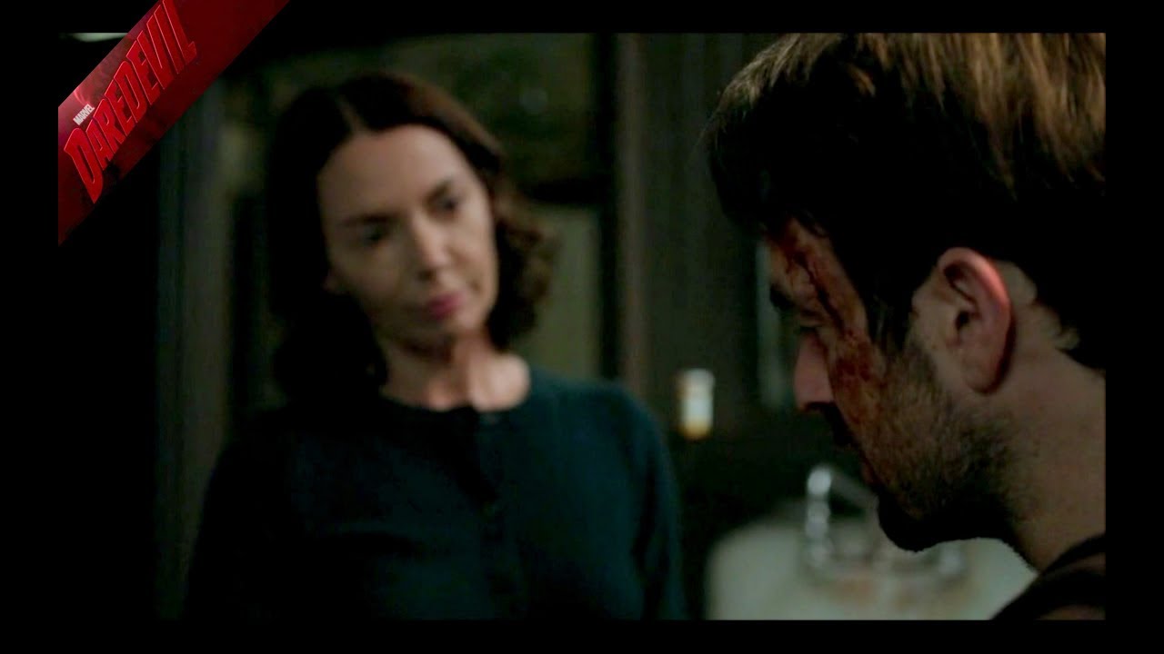 DAREDEVIL 3X02 - Ya no me importa lo que Dios quiera - Daredevil y Maggie Murdock.