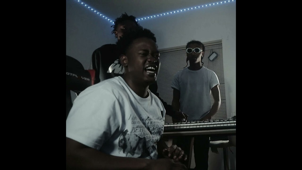 [FREE] AYOOLII X CERTIFIED TRAPPER TYPE BEAT - 
