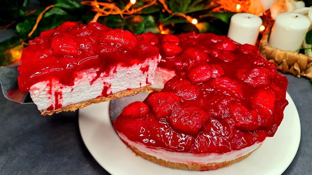 طريقة عمل تشيز كيك الفراولة الكريمي الفخم بدون فرن وبدون جيلاتين بمكس طعم رهيب 😎🍰