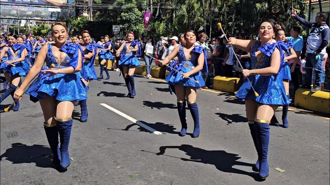 TINECOS MUSIC BAND 🎊  Desfile del Comercio San Salvador 2025