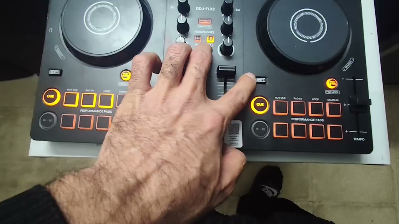 شرح ومراجعة جهاز alpha theta ddj flx2 مع dj jamil khoury 