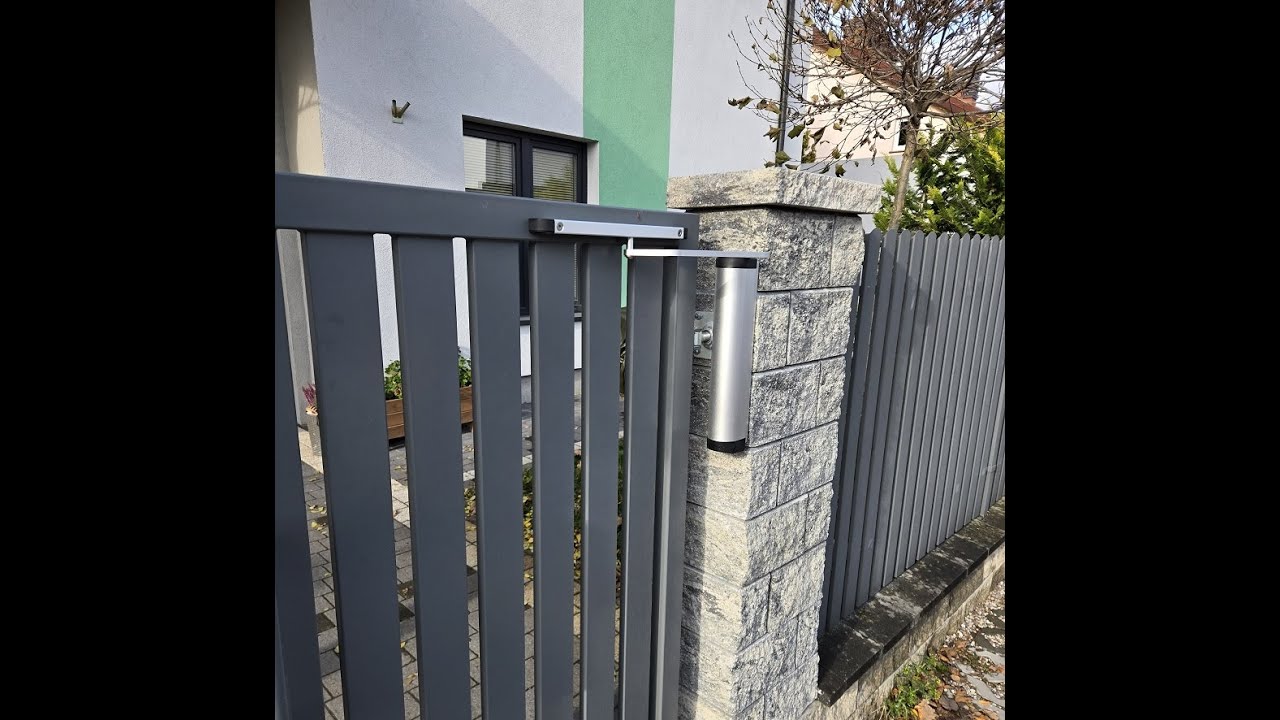 Samozamykacz zewnętrzny do furtki osadzonej w murze - Verticlose 2 wall od Locinox - AltumPolska