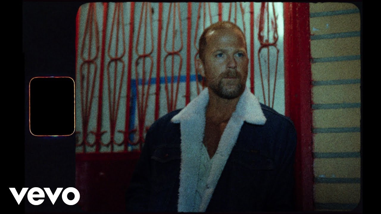 Kip Moore - Damn Love (Official Music Video)