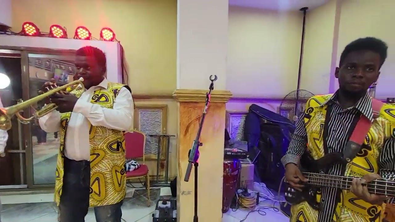 CONCERT EBEN-EZER AVEC L'ÉQUIPE NOUVELLE JÉRUSALEM/ FRÈRE TOFLA MVEMBA 