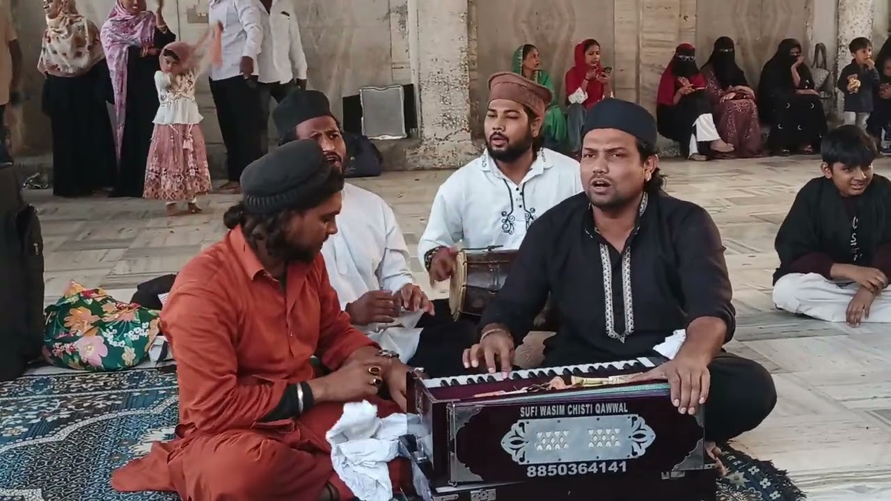 Mumbai haji ali dargah dekho bahut peyara najara🥰🥰🥰