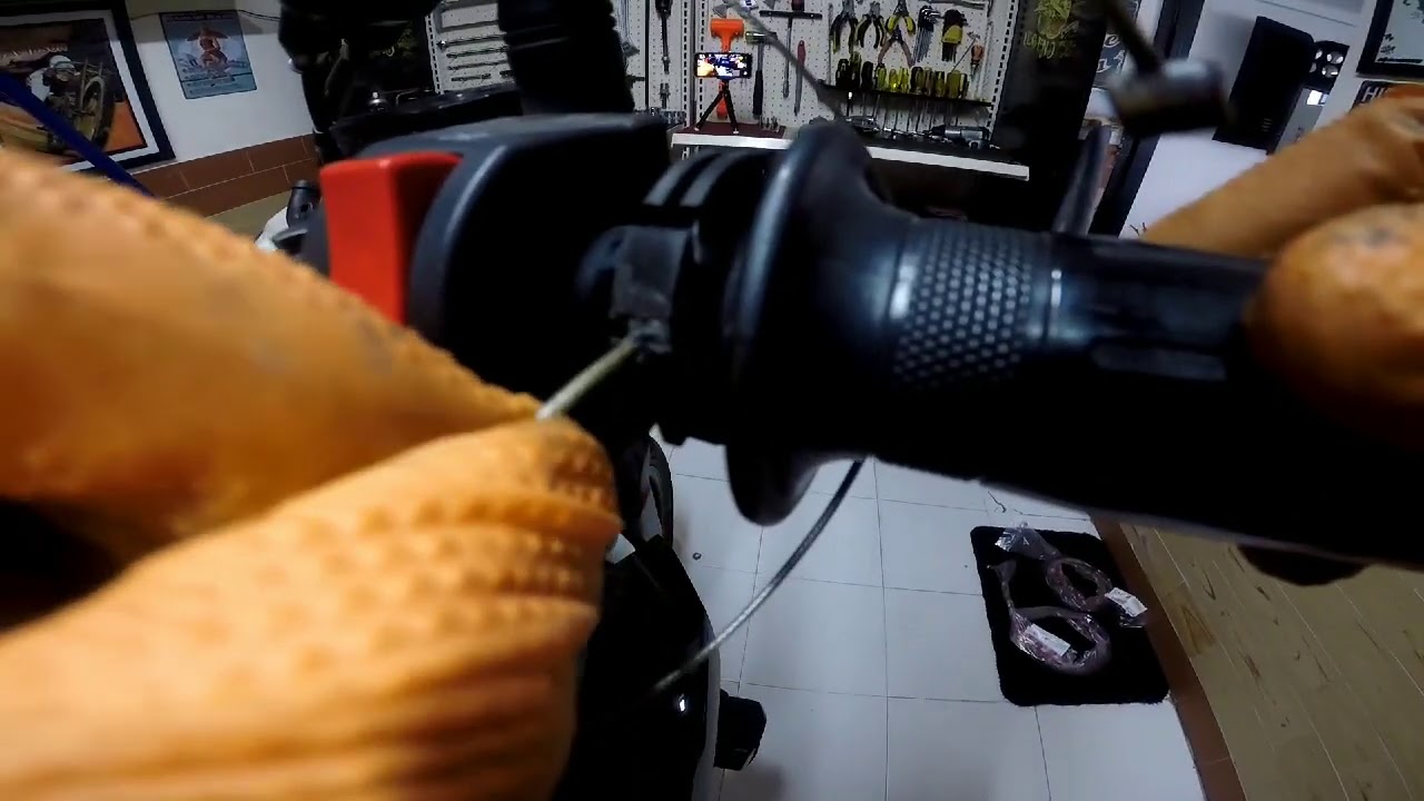 💀✌🏼🧰 Yamaha FZ25, recambio de cables acelerador y clutch. Capítulo 1️⃣. Instructivo.