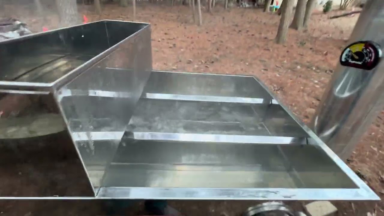 Boiling with the Leader 1/2 Pint evaporator with supreme pan and tasting ROed sap at The Mews Forest
