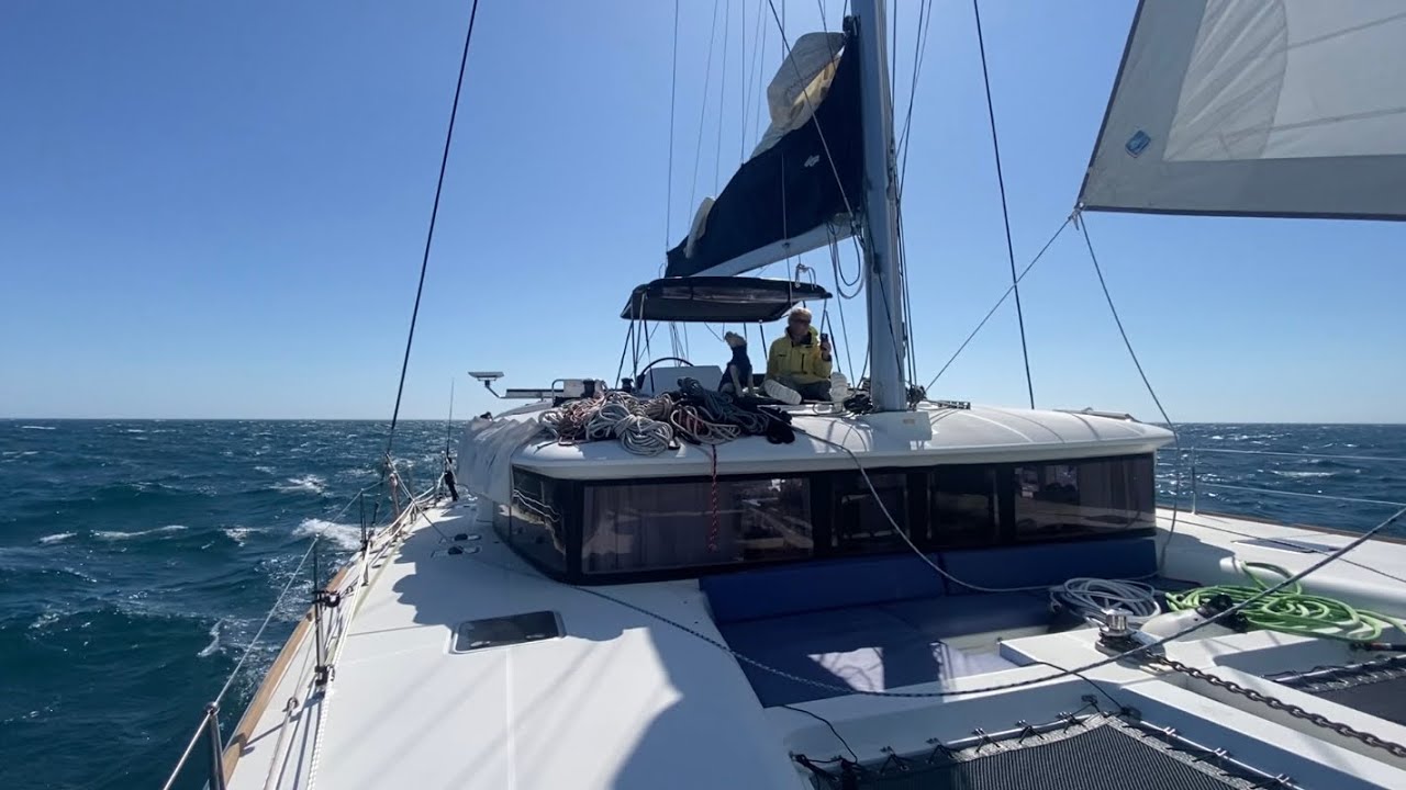 1,100nm SAIL from FLORIDA to NEW YORK aboard a CATAMARAN (Ep. 48)