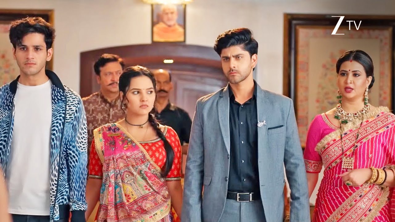 Vasudha | Chauhan family stands strong against Karishma?