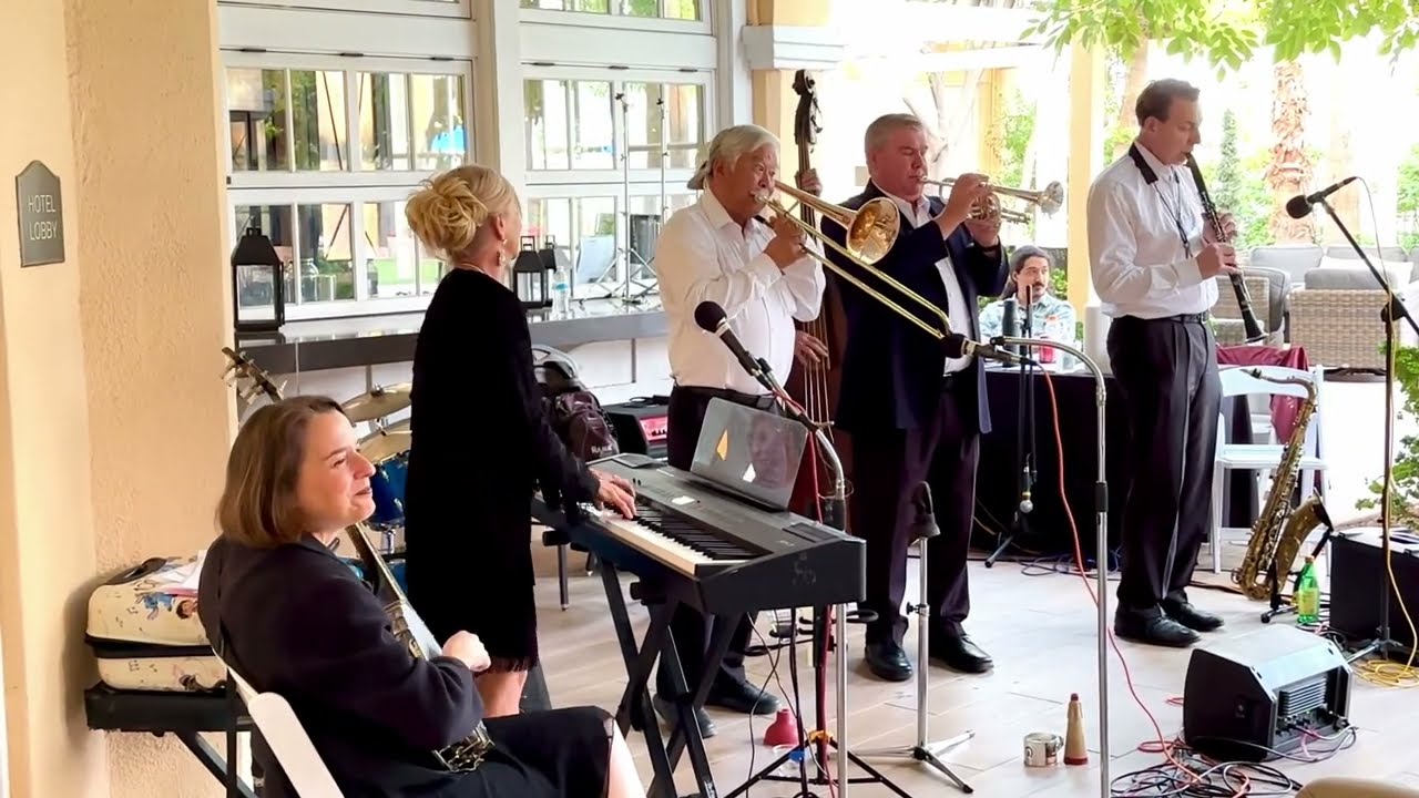 Cheryl's Vintage jazz band playing  