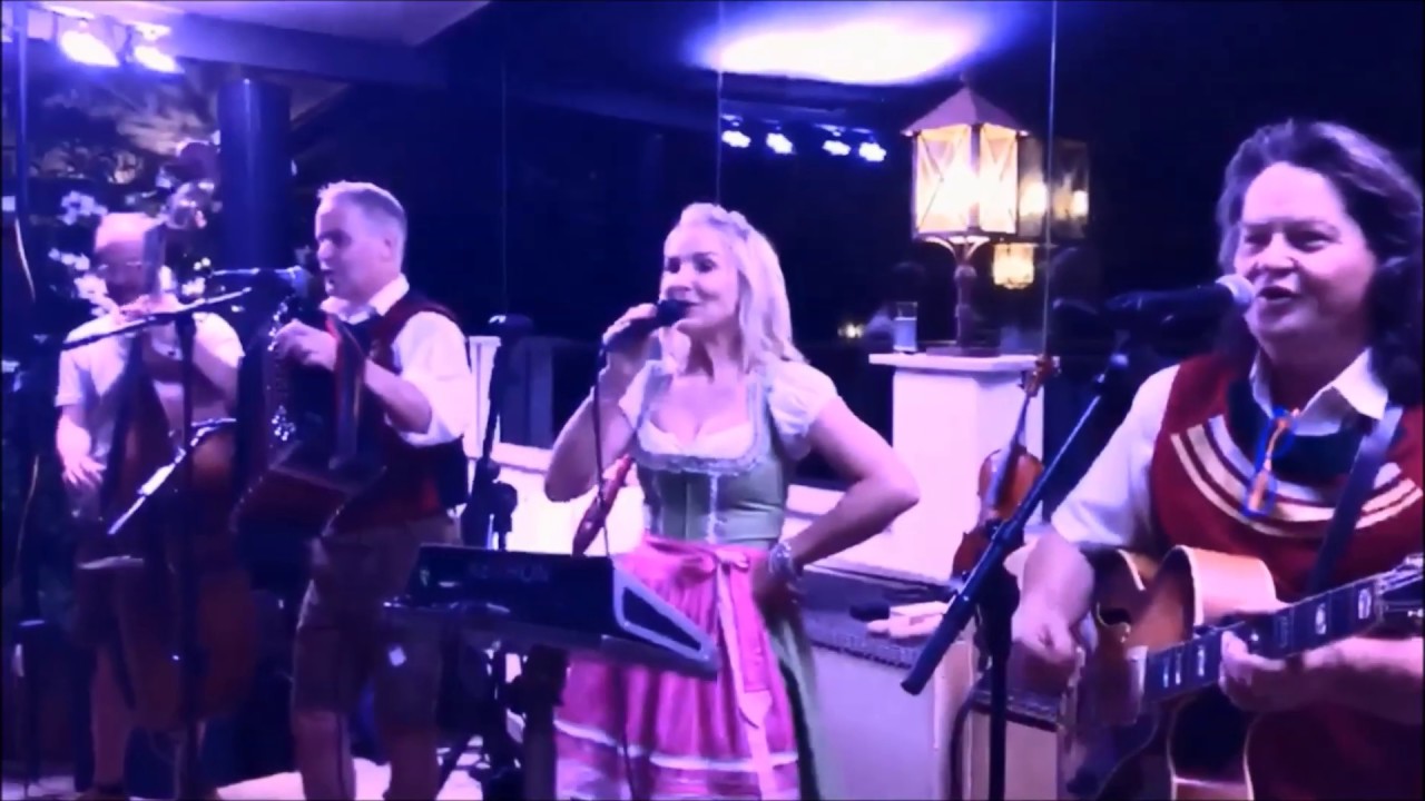 LIVE MUSIK und Tanz mit dem Trio Panorama | Hotel Panorama Schenna