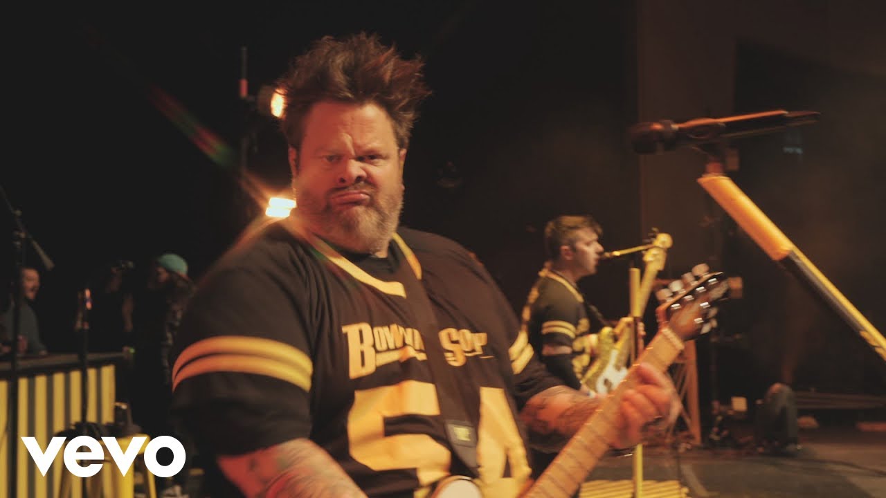 Bowling For Soup - Ridiculous (Live and Hungover)