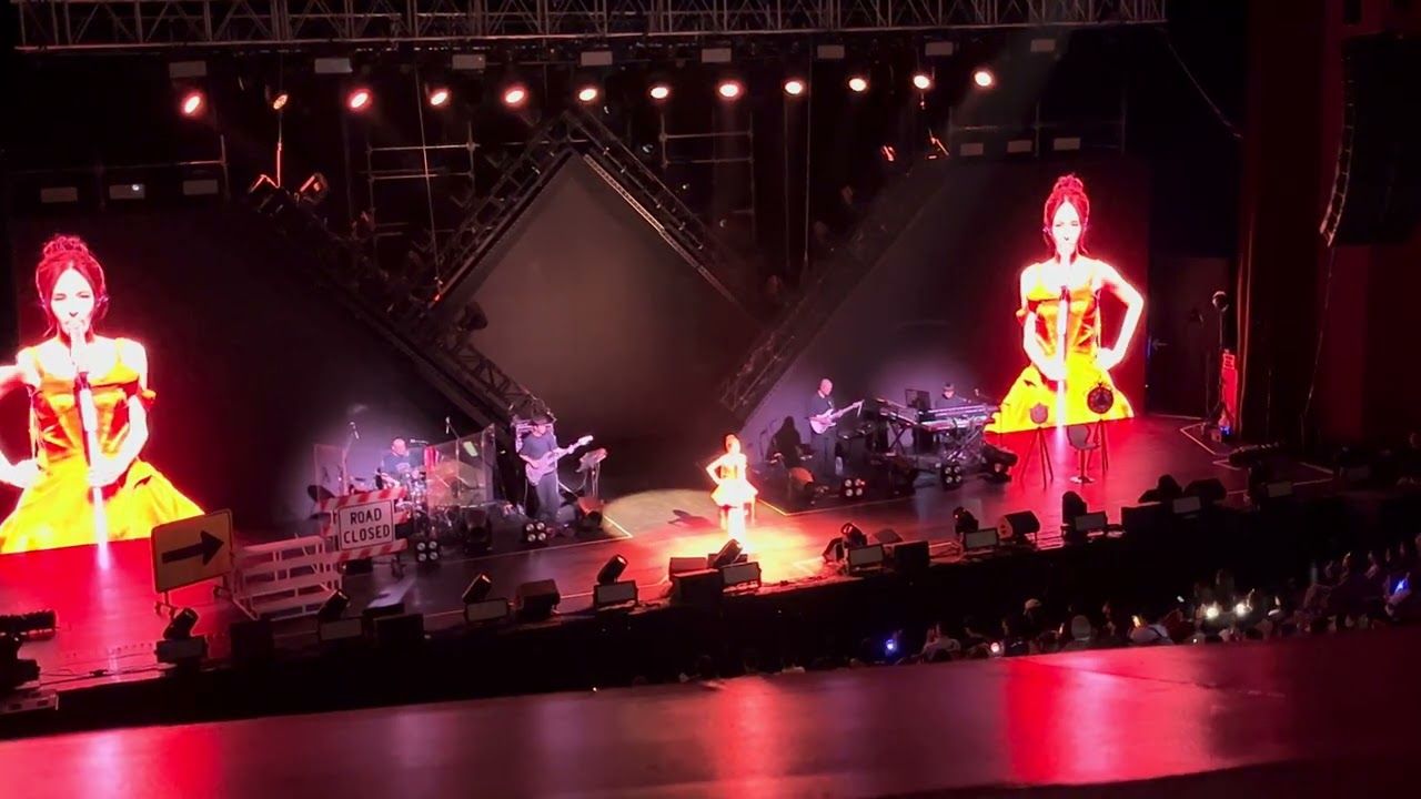 Wendy Vermillion at W:ealive in Manila