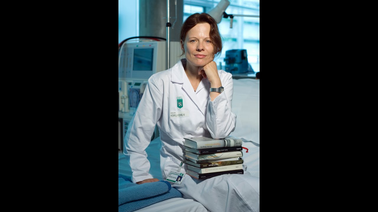 Was Ist NachbeELTERUNG ⁉️| Gehalten Werden Von Psychotherapeuten | Dr. Monika Wogrolly