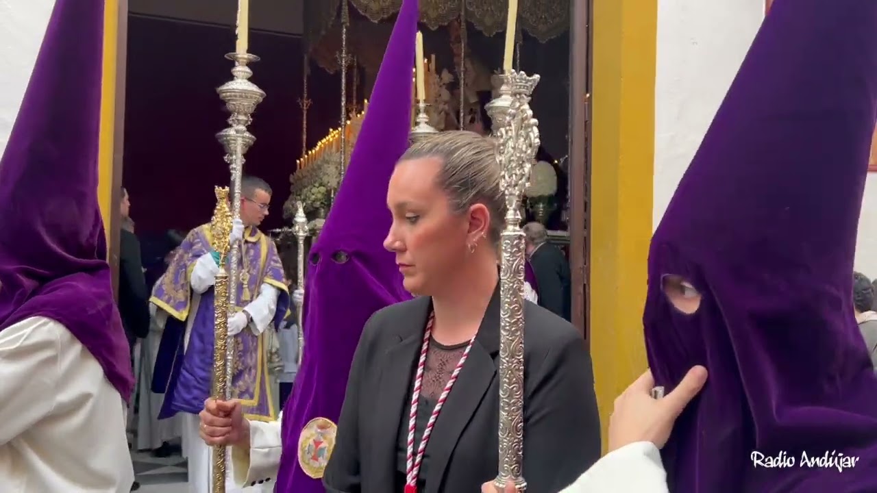 LA INESTABILIDAD METEOROLÓGICA DESLUCE LAS PROCESIONES DEL JUEVES SANTO EN ANDÚJAR