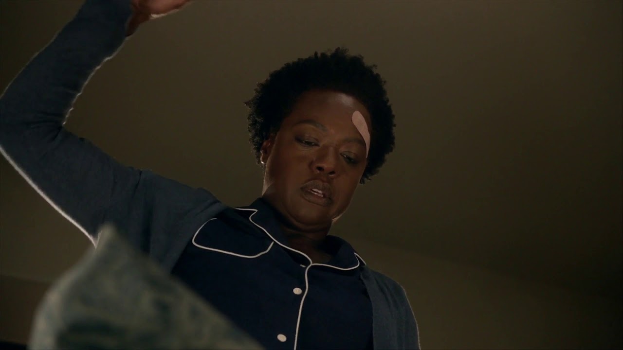 Annalise Keating Pillow Scene 6x01