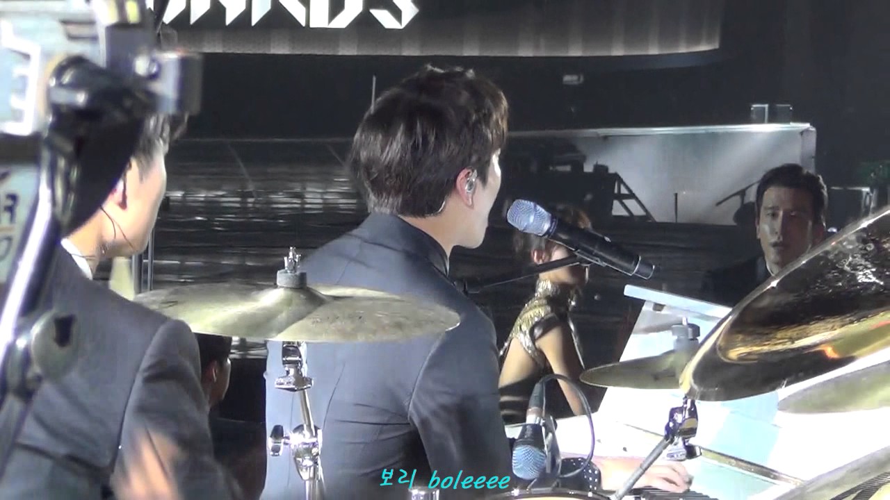 161226 가요대전 - CNBLUE 무대준비+이렇게 예뻤나 (정용화 Yonghwa focus)