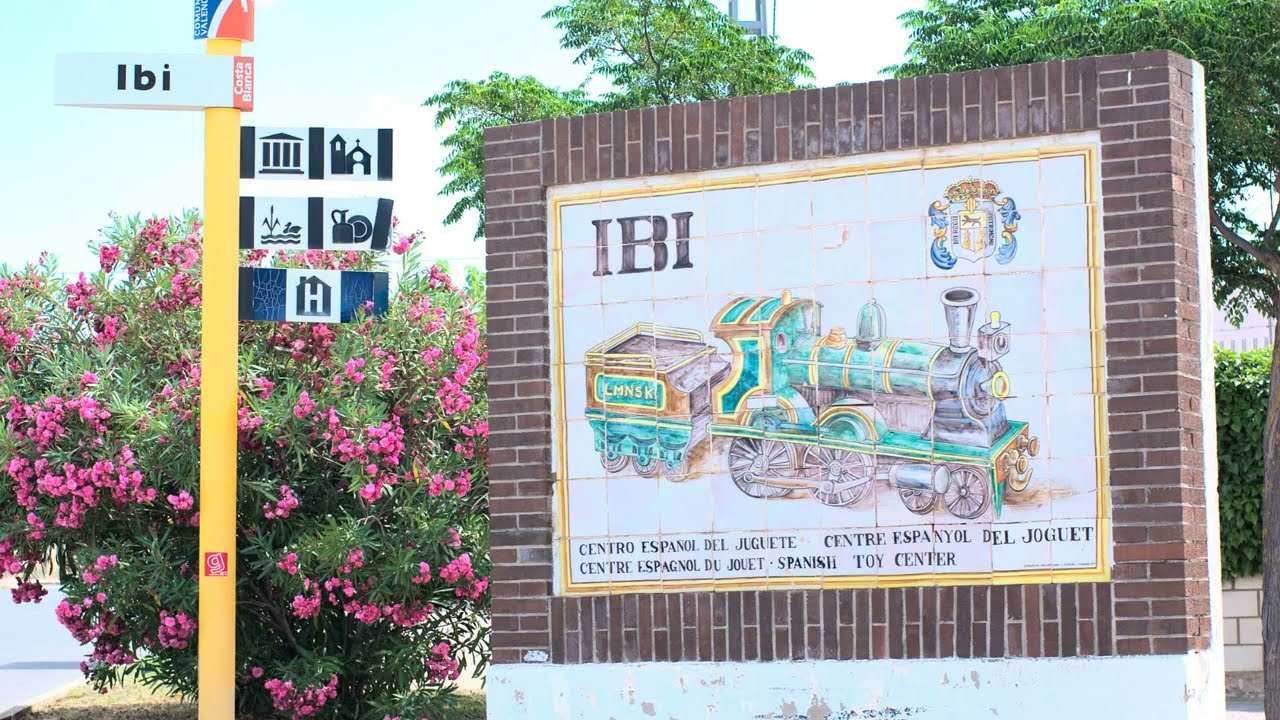 Ibi (Alicante), un bonito lugar donde tenemos la suerte de vivir ... Te esperamos