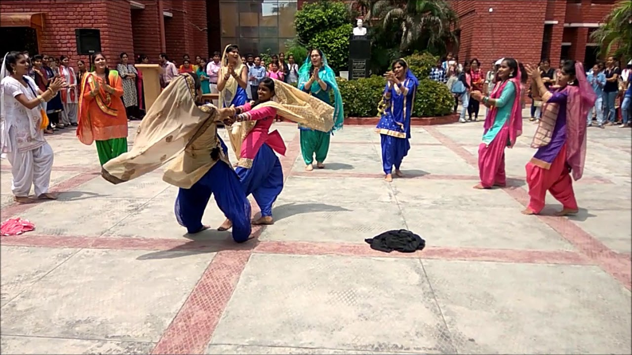 Sanskrit Gidda Presented By SPM College on the occasion of Sanskrit Day Celebration
