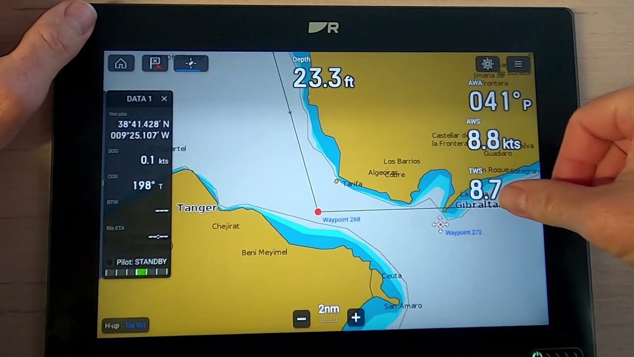 Raymarine Axiom Creating a Manual Route within Charts