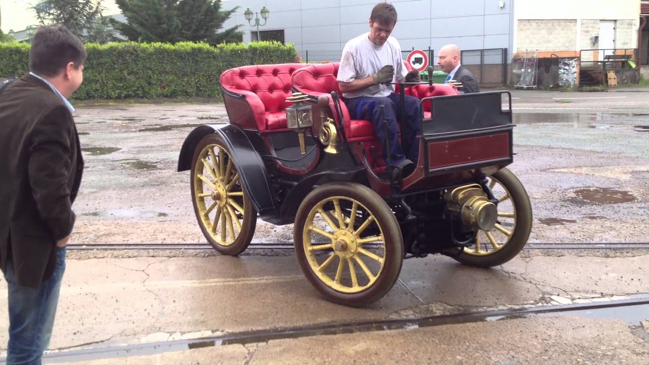 Raro Peugeot Type 15 pega no tranco