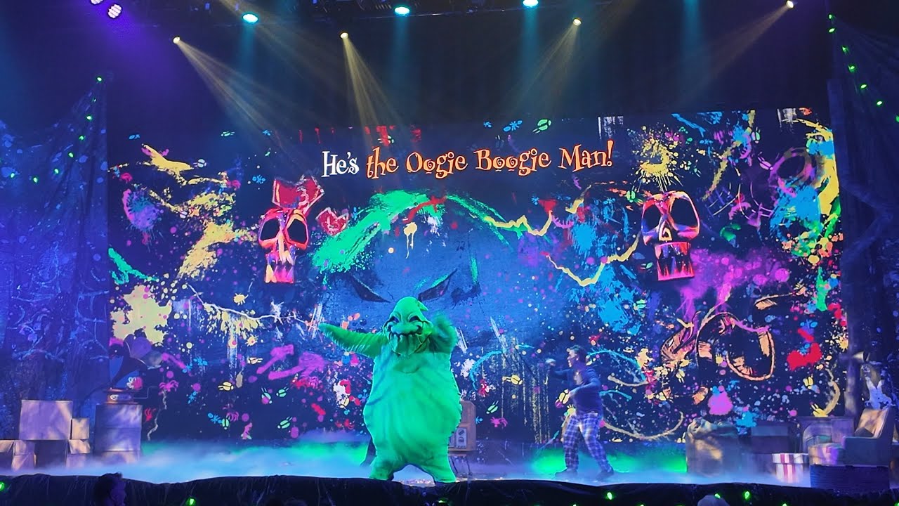 What's This? A Nightmare Before Christmas Sing Along | Disney Jollywood Nights 2024, Multicam