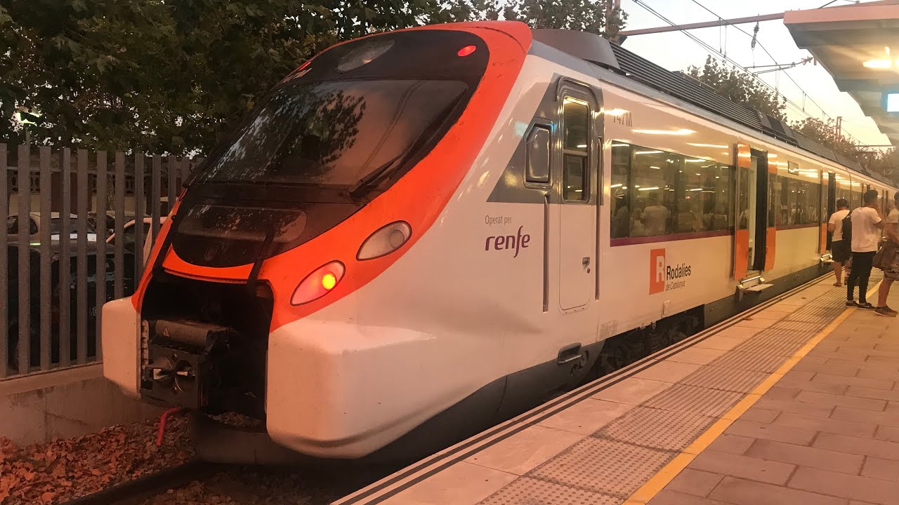 Trains in Pineda De Mar