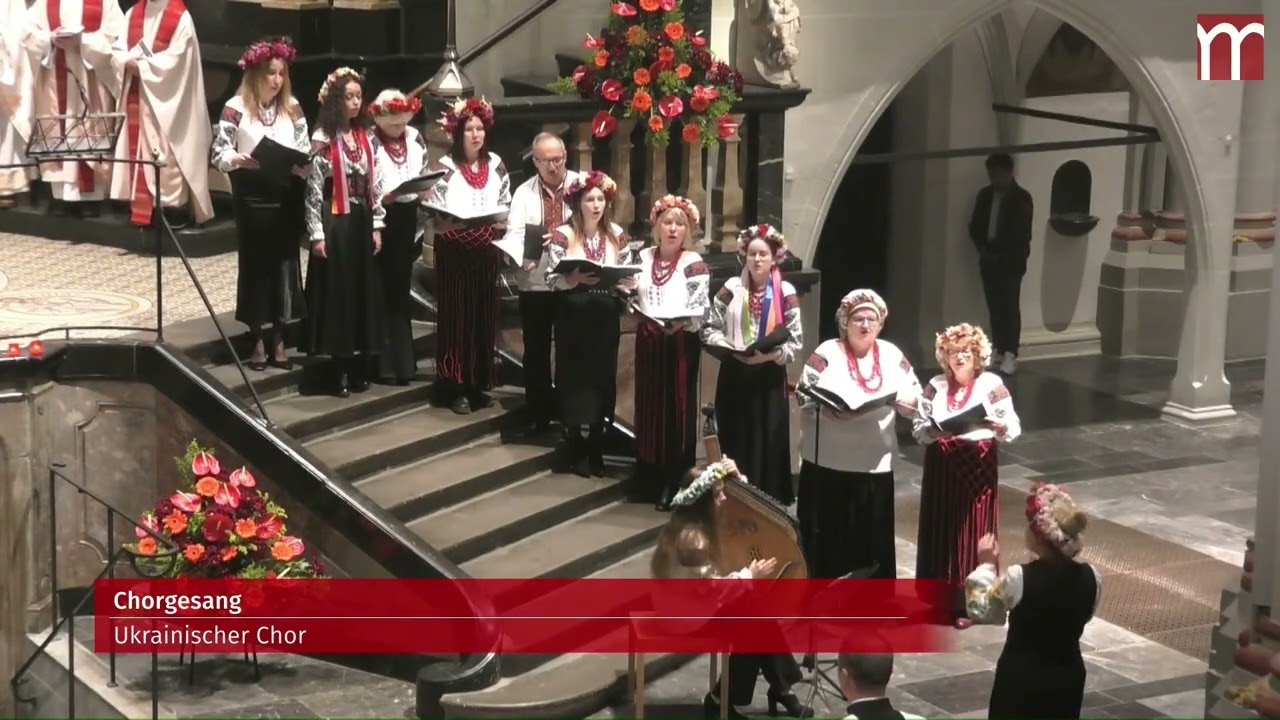 Chor &bdquo;NAMYSTO&ldquo; singt &bdquo;STABAT MATER&ldquo; beim Internationalen Gottesdienst in der M&uuml;nsterbasilika, Bonn