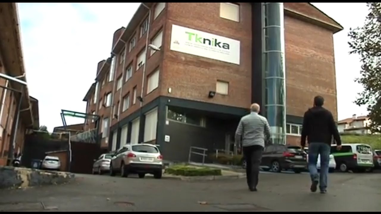 Visita a Tknika