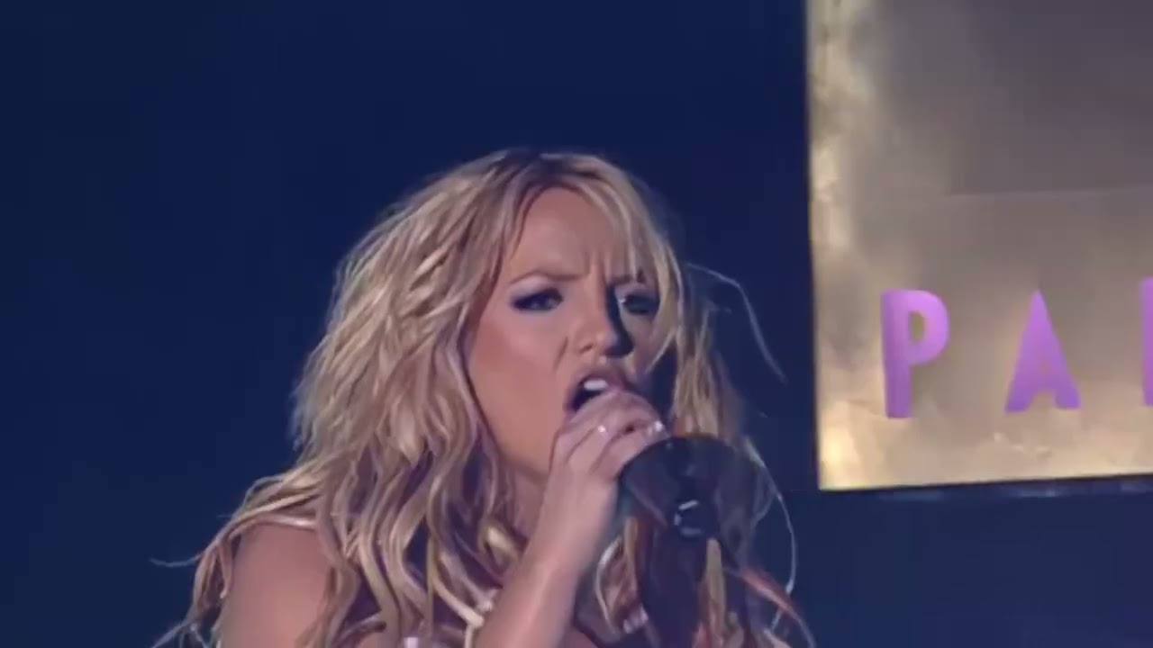 Britney Spears vs. WILDCHILD - Me against the music (Bring it down)