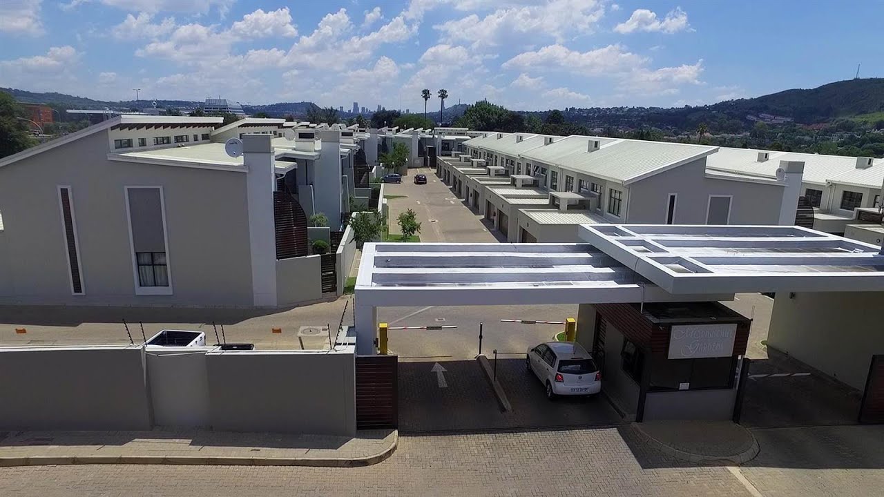 3 Bedroom Townhouse for sale in Gauteng | Johannesburg | Bedfordview | Morninghill | 48 |