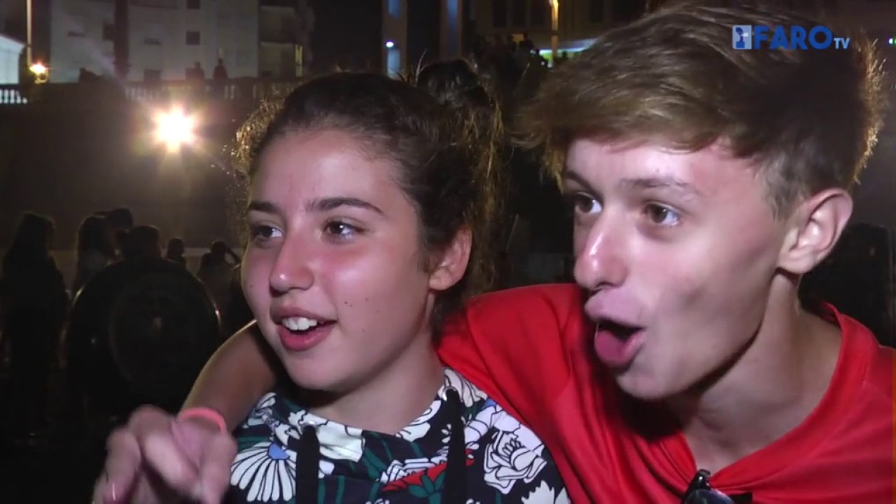 Los ceutíes celebran la noche de San Juan