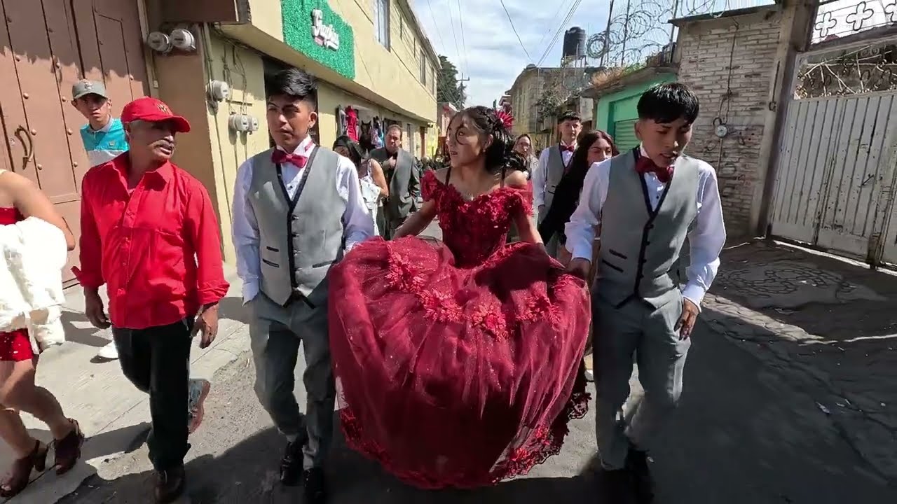 Los XV AÑOS DE VICKY en san Juan de las huertas