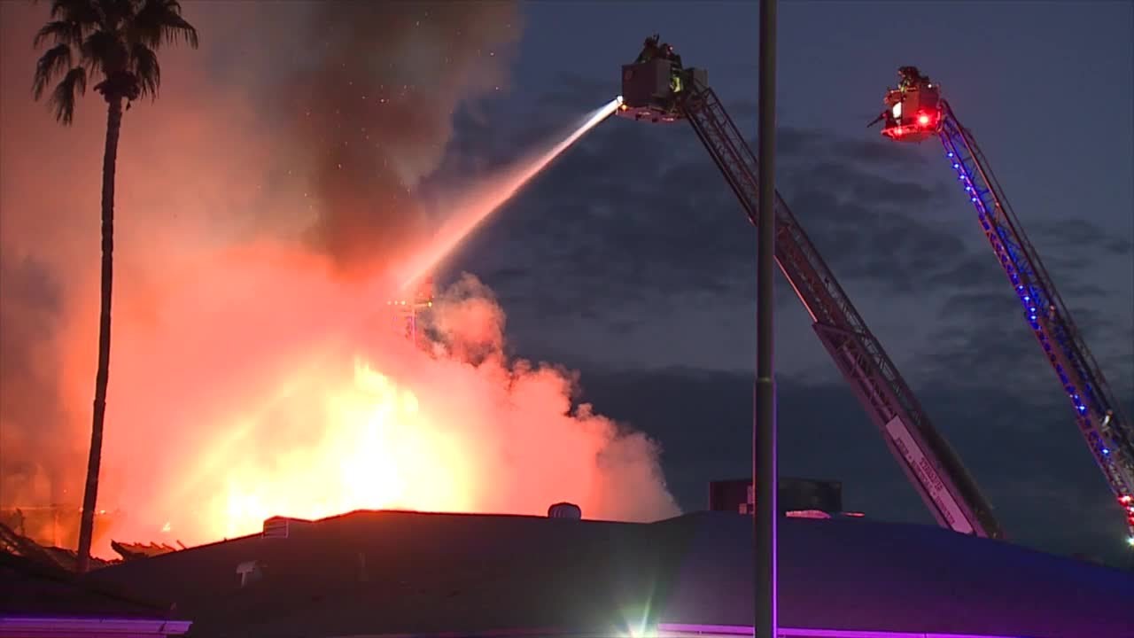 Mesa family injured after apartment complex fire